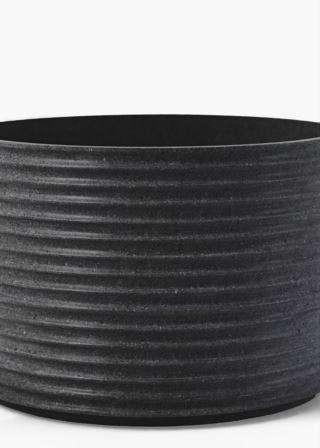 Ring – horizontal reeded finish