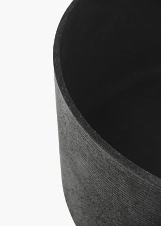 Traccia – horizontal combed finish