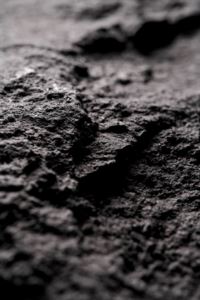 Il valore duraturo della pietra lavica nel design delle ville