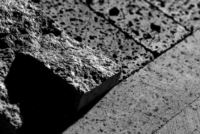 Pro e contro della pietra lavica: è adatta al tuo progetto?