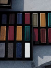 Scegliere le finiture perfette in pietra lavica per spazi diversi