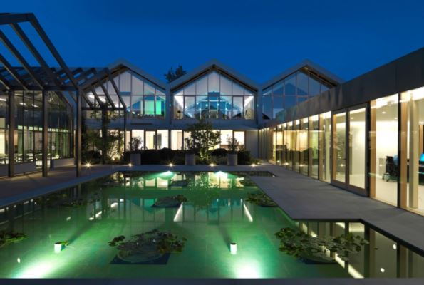 Valorizzare i tuoi spazi esterni con piastrelle in pietra lavica