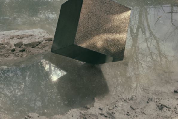 Bellezza e Funzionalità della Pietra Lavica negli Elementi d'Acqua